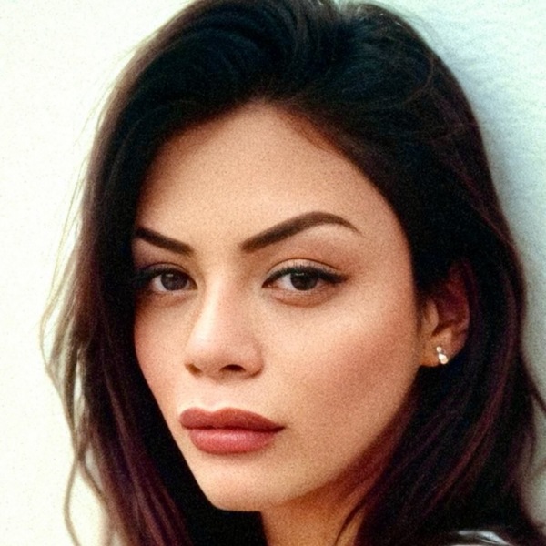SirenaTease