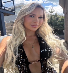 MonicasexyTS